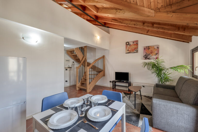 Via Ornato - 2 ospiti | 1 camere | 1 bagni